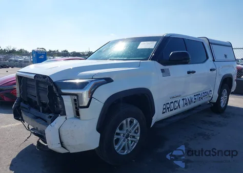 2023 Toyota Tundra Sr5 z USA, uszkodzony, nr VIN 5TFLA5DB6PX105176